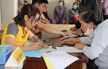 Cán bộ thôi việc sau tinh gọn bộ máy có thể được vay tối đa 300 triệu đồng, hỗ trợ 100% lãi suất trong 5 năm