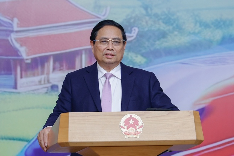 Thủ tướng yêu cầu thống nhất nhận thức về tầm quan trọng của các dự án đường sắt - Ảnh: VGP