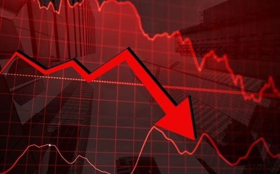 VN-Index chao đảo trước thời khắc Mỹ ra quyết định áp thuế, liệu có thủng mốc 1.300 điểm?