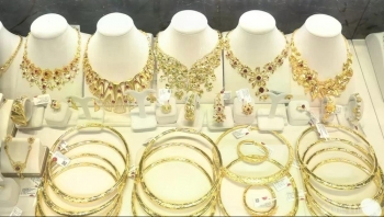 Giá vàng tăng dựng đứng, lập kỷ lục 104 triệu đồng/lượng sau tuyên bố gây sốc từ Nhà Trắng