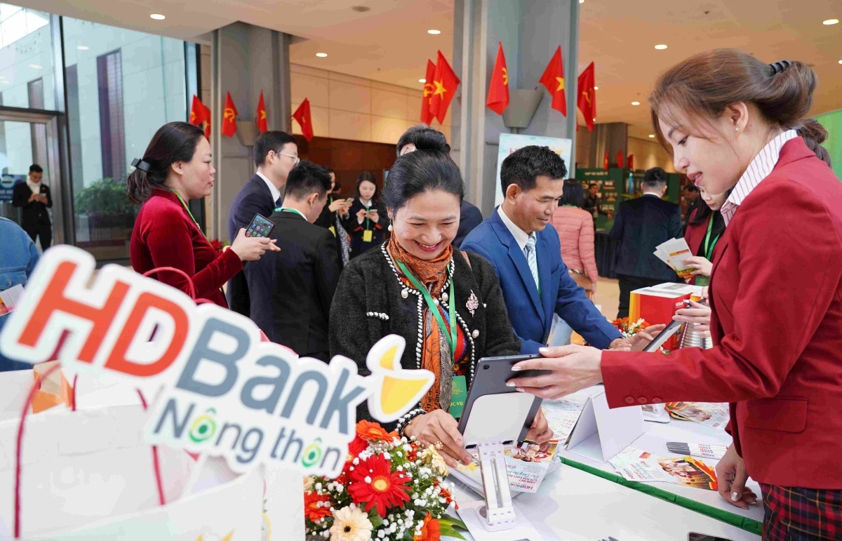HDBank ký kết hạn mức tín dụng 2.000 tỷ đồng với PV Power, thúc đẩy chuyển đổi năng lượng bền vững