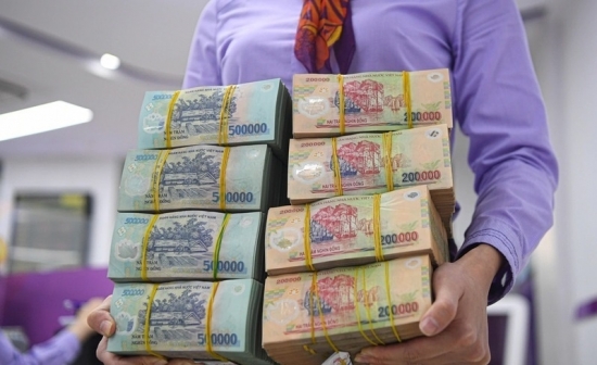 8 ngân hàng công bố kế hoạch chia cổ tức tiền mặt năm 2025, ngân hàng đầu tiên chốt quyền trong tuần này