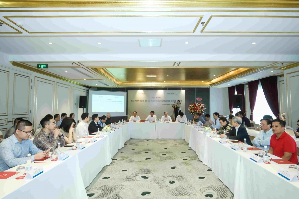 Khai phá tiềm năng thị trường nội địa giữa bão thuế quan