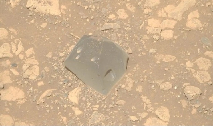 NASA: Phát hiện ‘hộp sọ’ bí ẩn trên sao Hỏa