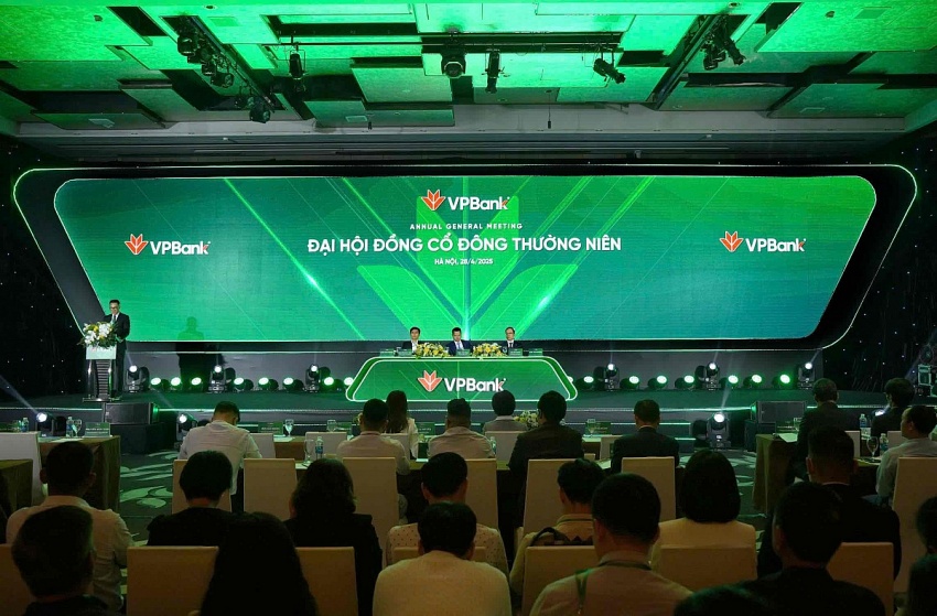 ĐHĐCĐ VPBank: