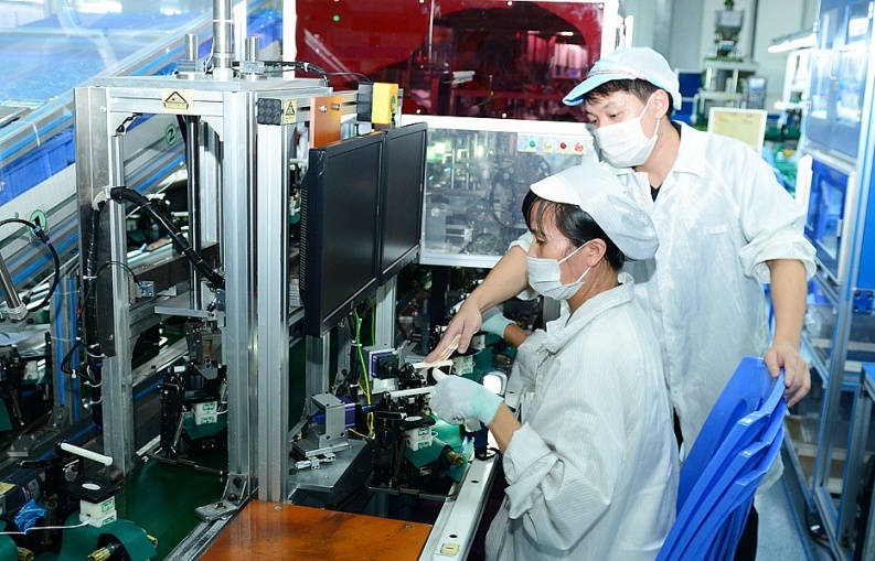 Hơn 52.000 lao động vẫn đi làm giữa kỳ nghỉ lễ ở thủ phủ công nghiệp miền Bắc