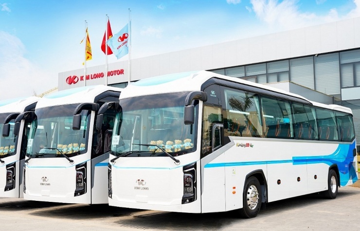 Doanh nghiệp vận tải hành khách hàng đầu miền Bắc chọn hãng ô tô Việt có động cơ Trung Quốc cho đội xe mới