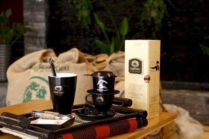 Cà phê ngoại giao Trung Nguyên Legend của ông Đặng Lê Nguyên Vũ xuất hiện trên bàn hội đàm của Thủ tướng