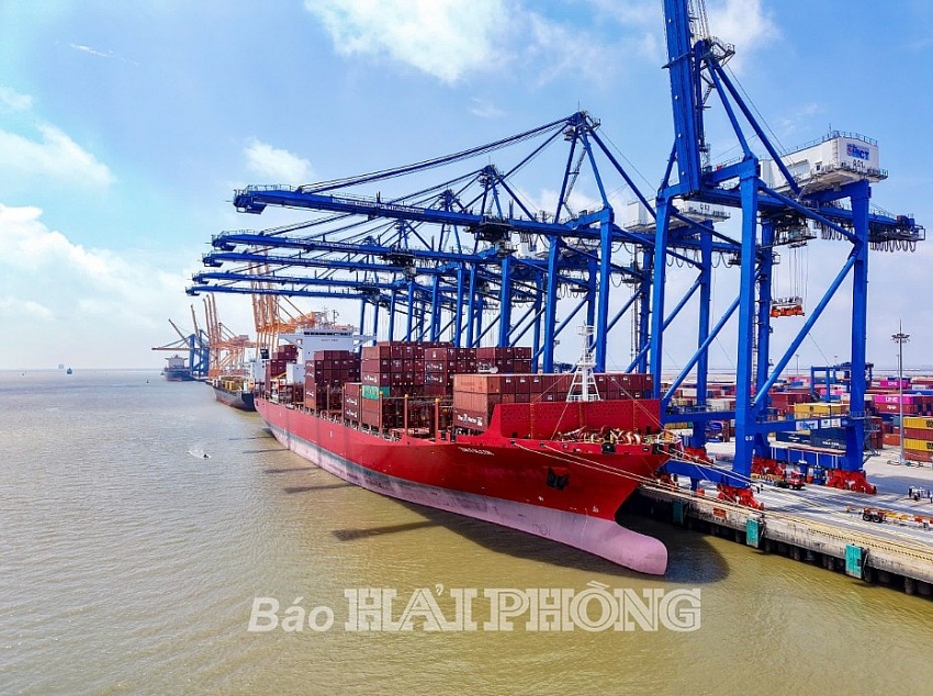 Hải Phòng đón siêu tàu đầu tiên kết nối thẳng đến bờ Tây của Mỹ, Việt Nam và Trung Quốc hưởng lợi lớn