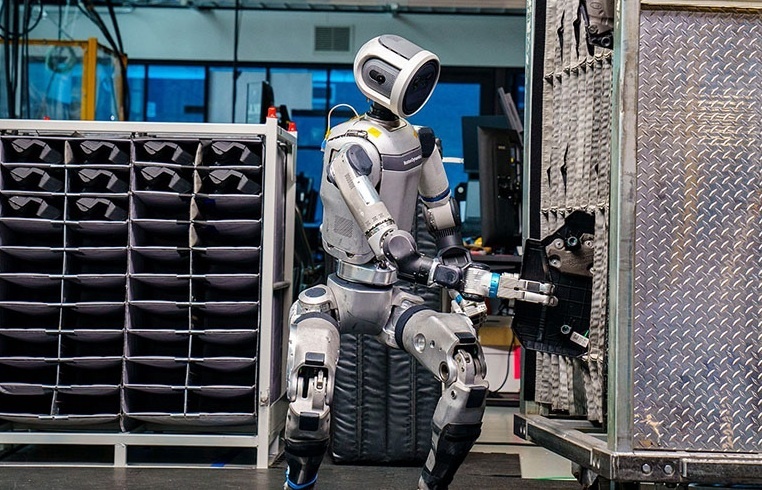 Hyundai đưa robot hình người vào sản xuất ô tô: Cuộc cách mạng sản xuất bắt đầu