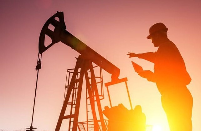 OPEC+ sắp bơm thêm 2,2 triệu thùng dầu/ngày ra thị trường, đe dọa dỡ bỏ cắt giảm