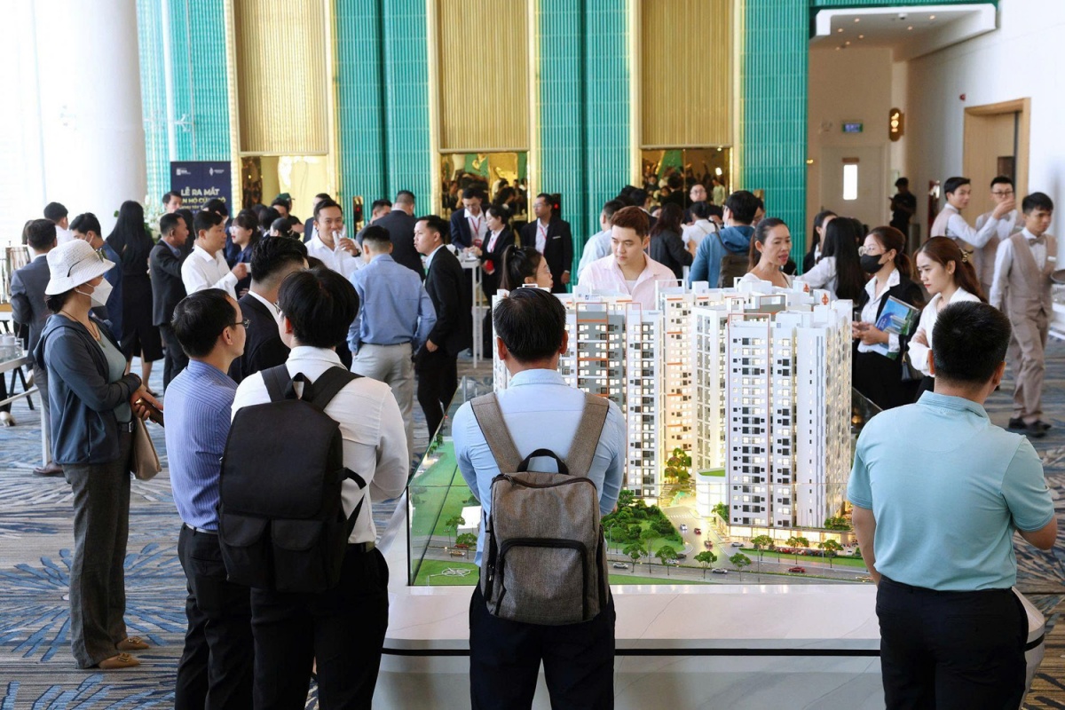Bất động sản khu Tây TP.HCM bừng tỉnh nhờ hạ tầng: Cơ hội vàng cho nhà đầu tư thức thời?