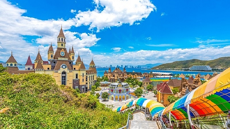 Vinpearl của tỷ phú Phạm Nhật Vượng chốt ngày giao dịch trên sàn chứng khoán, định giá gần 5 tỷ USD