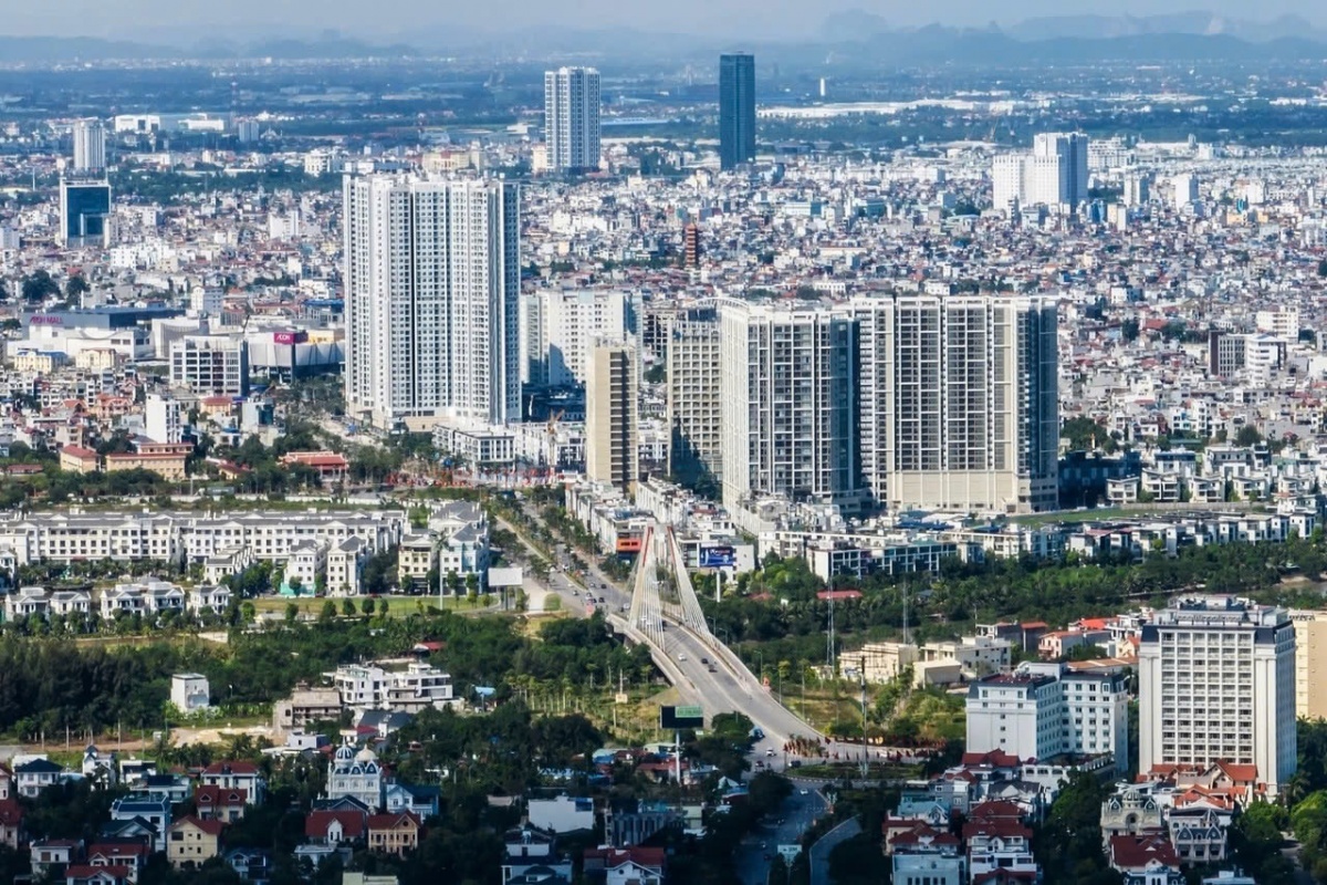 7 năm liên tiếp thống trị bảng xếp hạng năng lực cạnh tranh, Quảng Ninh bị soán ngôi bởi một thành phố