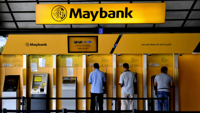 ABBANK và Maybank: Thương vụ bền chặt hay 'món nợ' dằng dặc?