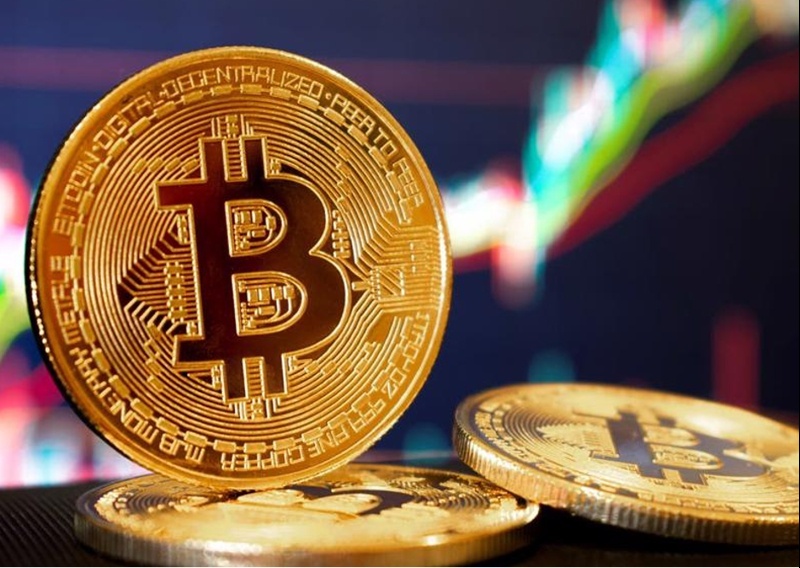 Bitcoin áp sát mốc 100.000 USD giữa tâm bão địa chính trị và thương mại toàn cầu