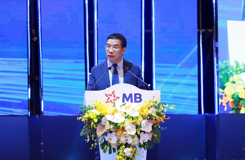 Ngân hàng ‘0 đồng’ lột xác ra sao dưới tay các ông lớn?