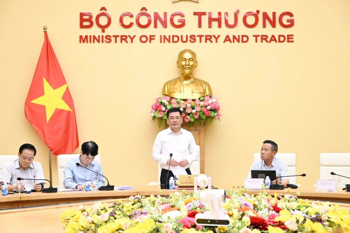 Đàm phán thuế Việt - Mỹ: Chính phủ triệu tập loạt 'ông lớn' Viettel, TKV, EVN, Vietjet, THACO... ngay trước giờ hành động