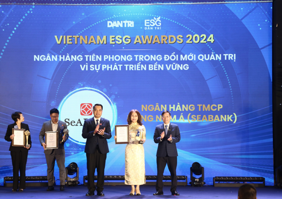 SeABank được vinh danh 'Ngân hàng tiên phong trong đổi mới quản trị vì sự phát triển bền vững' tại Vietnam ESG Awards