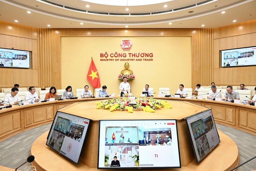 Chiến dịch cân bằng thương mại với Mỹ: Các đầu tàu kinh tế được triệu tập với những bản hợp đồng tỷ USD