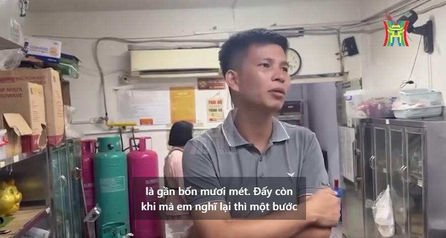 Chủ quán Lòng Chát xin lỗi vì nói quá về bộ lòng se điếu dài 40 mét, thực chất chỉ khoảng hơn 20 mét