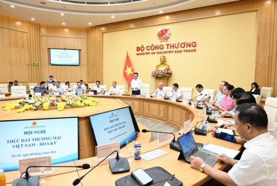 Đoàn đàm phán Chính phủ họp với các 'ông lớn' xuất khẩu hàng sang Mỹ