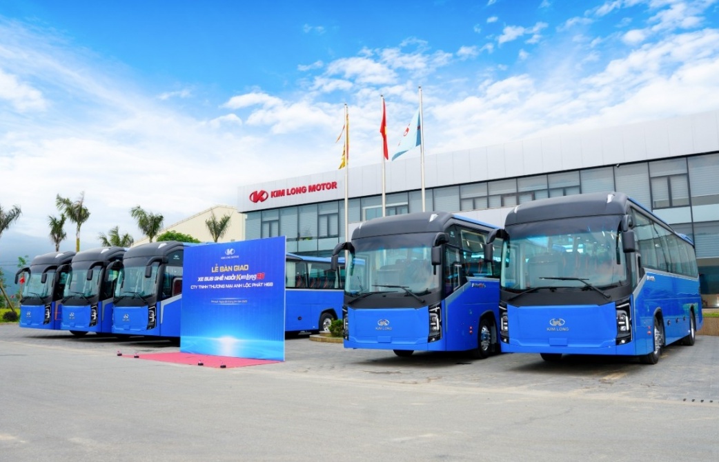 Tin tưởng hãng xe Việt Kim Long Motor có máy Trung Quốc, doanh nghiệp Hải Phòng tiếp tục xuống tiền mua