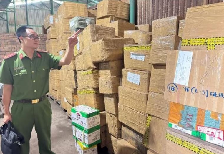 Giao dịch trót lọt 80 lần trị giá gần 100 tỷ đồng: Triệt phá đường dây nhập lậu thuốc làm chín sầu riêng xuyên quốc gia