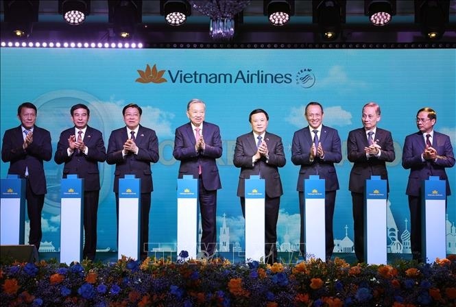 Tổng Bí thư Tô Lâm trực tiếp chứng kiến Vietnam Airlines, Vinpearl, Saigontourist ký loạt thỏa thuận với đối tác Nga