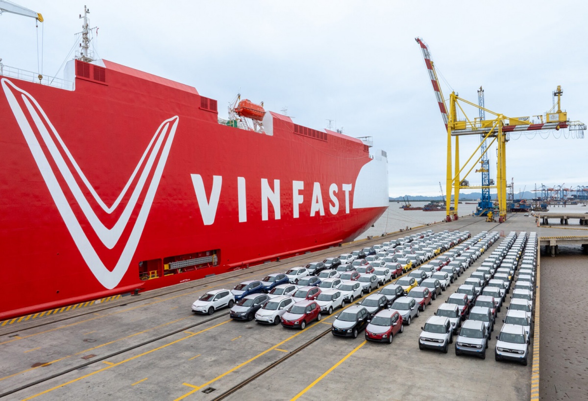 VinFast và giấc mơ nội địa hóa: Khi 'cánh chim đầu đàn' tư nhân chắp cánh công nghiệp Việt Nam