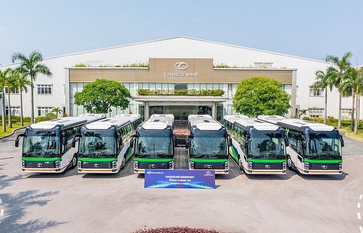 THACO của ông Trần Bá Dương vừa xuất khẩu lô xe nội địa hóa đến hơn 70%, phục vụ quốc gia 116 triệu dân