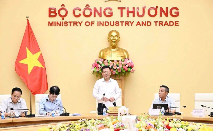 Sau cuộc họp với Bộ Công Thương, lãnh đạo của FPT, GAS, GVR, VIMC, TKV, Petrovietnam cùng hơn 100 doanh nghiệp bay sang Mỹ