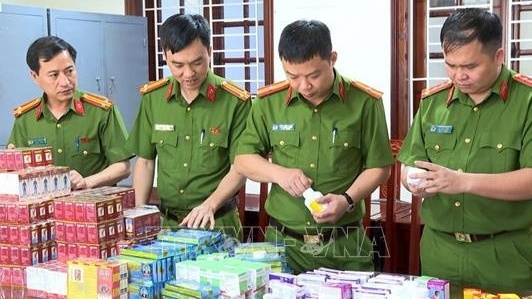 Thủ tướng: Sữa giả, thuốc giả, thực phẩm giả... phải chăng do thiếu trách nhiệm, chồng chéo, bỏ sót nhiệm vụ