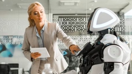 Doanh nghiệp tin tuyệt đối vào AI, sa thải hàng nghìn nhân sự bỗng nhiên phải tuyển dụng lại vì một lí do