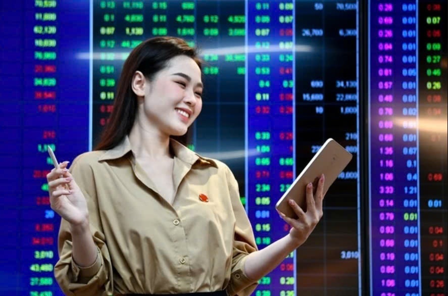Nhận định chứng khoán 15/5: VN-Index tiếp tục hướng lên 1.310 - 1.320 điểm