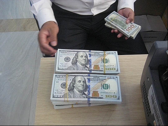 Tỷ giá USD và NDT tiếp tục giảm ngày 15/5: Ngân hàng đồng loạt điều chỉnh