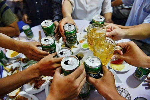 Ngành bia Việt Nam trước ngã rẽ sống còn: Heineken, Sabeco, Habeco... xoay xở thế nào giữa gọng kìm chính sách?