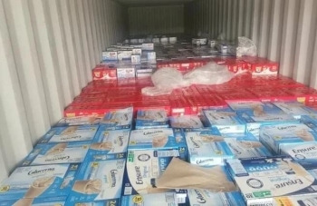 Khởi tố nữ cán bộ hải quan tiếp tay buôn lậu hơn 4.000 thùng sữa từ Mỹ về Việt Nam