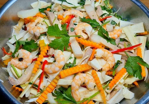 Phần tưởng bỏ đi của cây dừa không ngờ là đặc sản hiếm: Giá tới 150.000 đồng/kg, được săn lùng khắp nơi