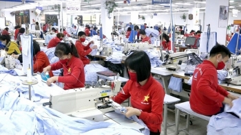Chạy đua với thuế Mỹ trước ngày 10/7, ông lớn dệt may 80.000 nhân sự lo hụt đơn hàng cuối năm