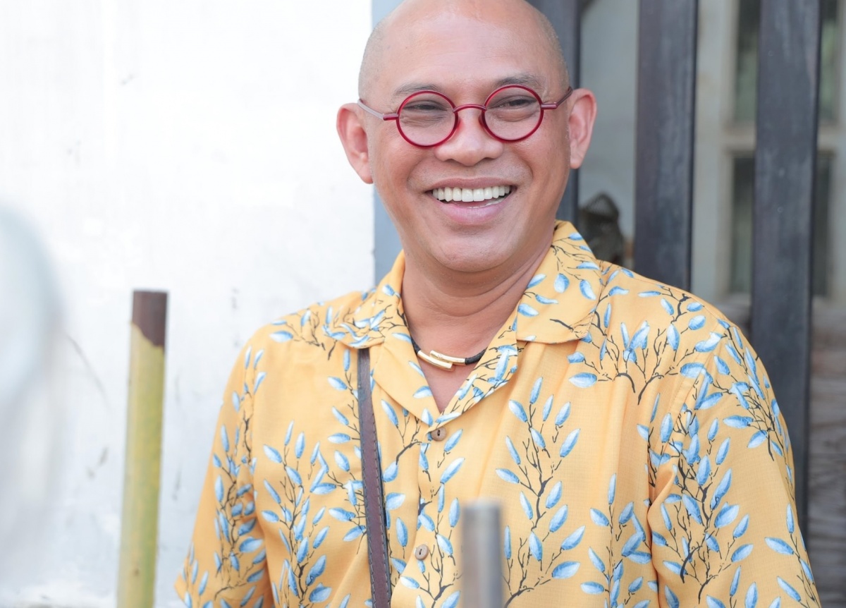 Từng nâng đỡ nhiều sao Việt, ‘ông trùm truyền thông’ Điền Quân giãi bày về biến cố cuộc sống: Giám đốc quở trách ngay ngày đầu đi làm
