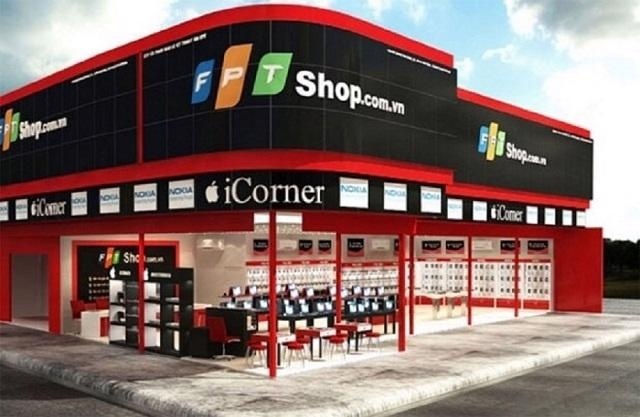 Từ 16/5, khách hàng có thể nộp, rút tiền mặt từ Vietcombank tại gần 630 cửa hàng FPT Shop