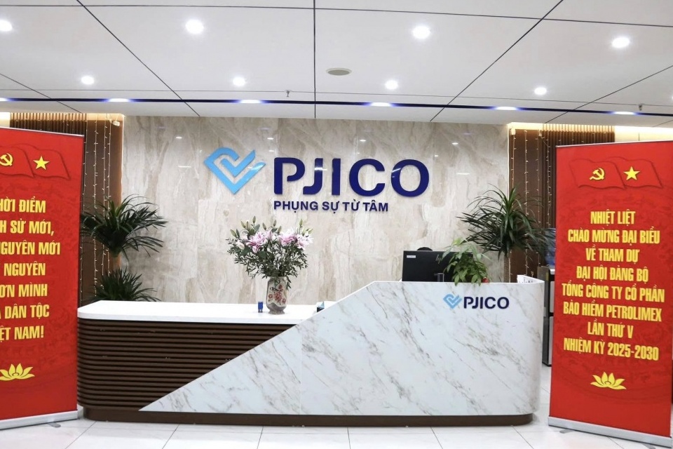 Vừa bắt tay bảo hiểm cho dự án 3 tỷ USD của VinFast, một ‘ông lớn’ nhà nước bất ngờ miễn nhiệm Tổng Giám đốc