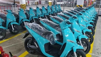 Vingroup (VIC) phối hợp với TP. HCM lên kế hoạch chuyển đổi xe điện cho 400.000 tài xế công nghệ và shipper