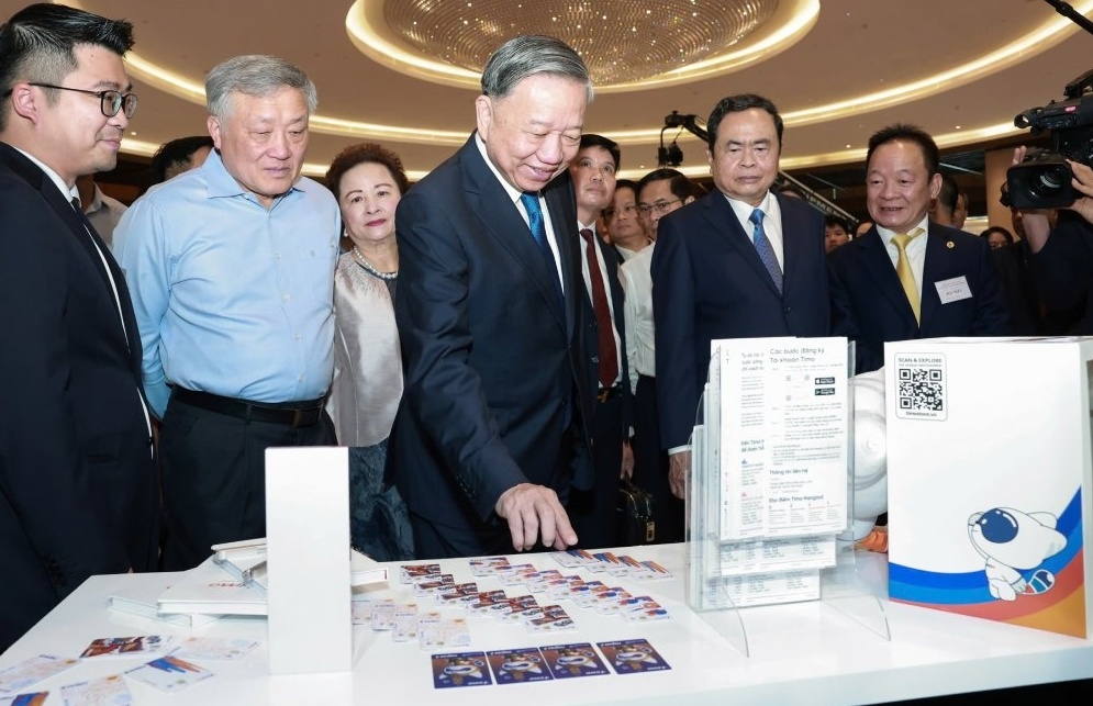 Máy bay không người lái chở người gây chú ý tại hội nghị triển khai Nghị quyết 68, doanh nghiệp tư nhân nào đứng sau?