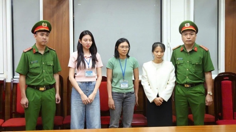 Số tiền 7 tỷ đồng liên quan đến Hoa hậu Thuỳ Tiên trong vụ bán kẹo rau củ Kera