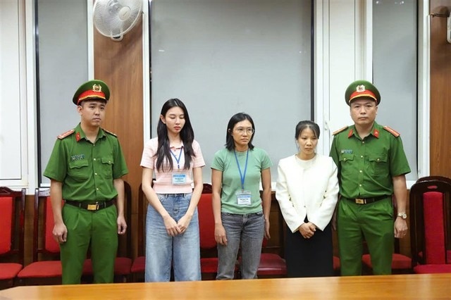 Hé lộ nhân vật đứng sau hệ sinh thái kinh doanh của Hoa hậu Thùy Tiên