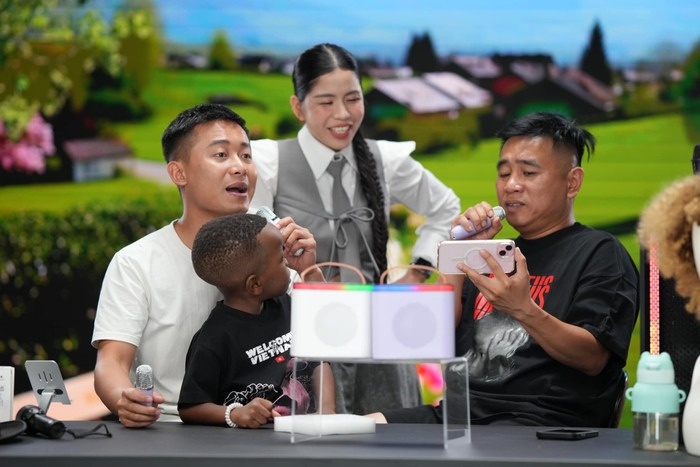 Thùy Tiên bị khởi tố, 'trợ thủ đắc lực của Quang Linh Vlogs' bị réo tên rần rần vì không bóng chim tăm cá