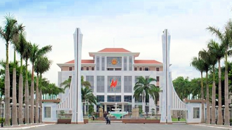 Nghỉ hưu sớm gần 7 năm, một phó phòng Quảng Nam nhận hơn 3,2 tỷ đồng