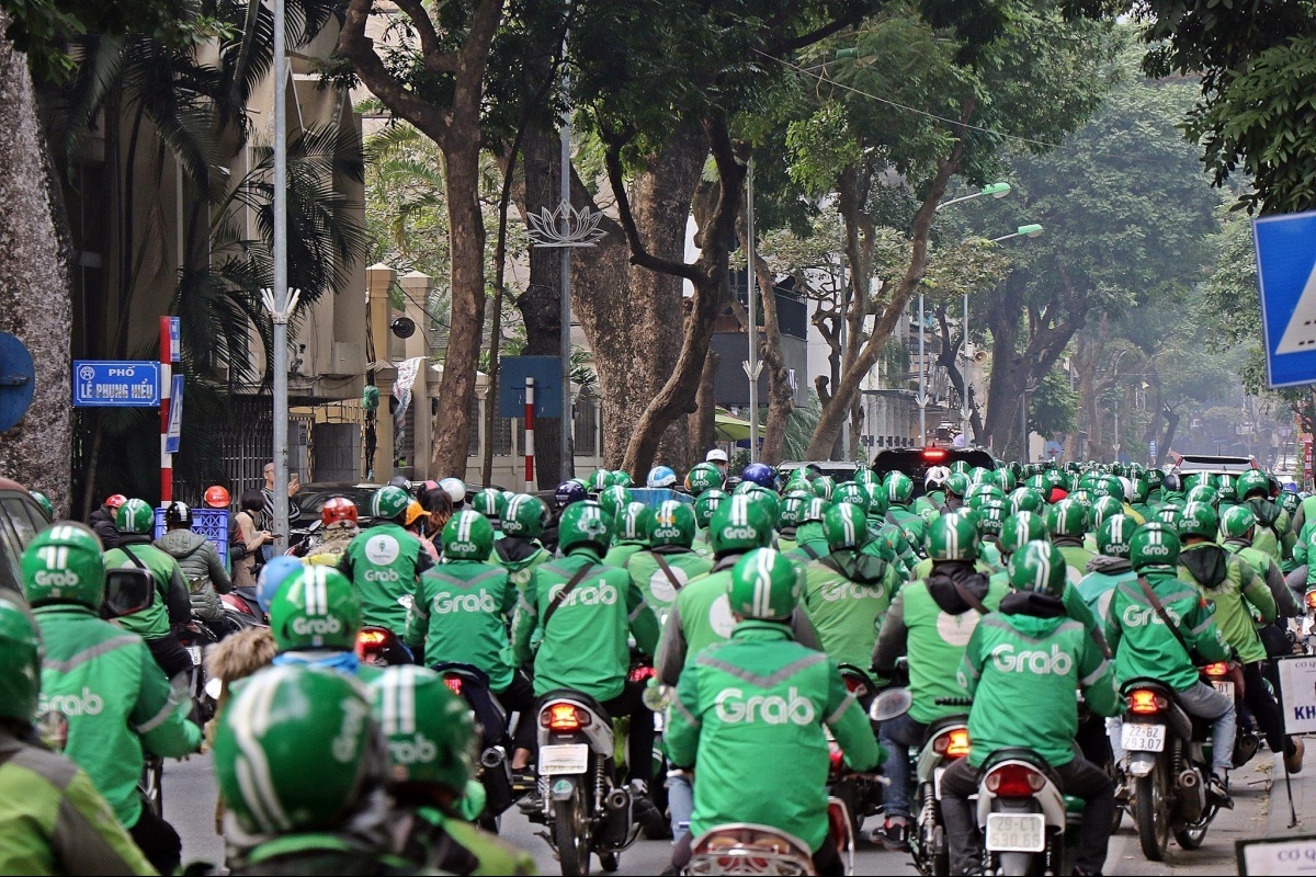 Grab bắt tay hãng xe điện số 1 Trung Quốc, tung ưu đãi cho tài xế và cam kết thu nhập 20–25 triệu đồng/tháng